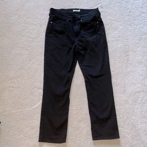 Womens Classic Straight Black Levi Jeans